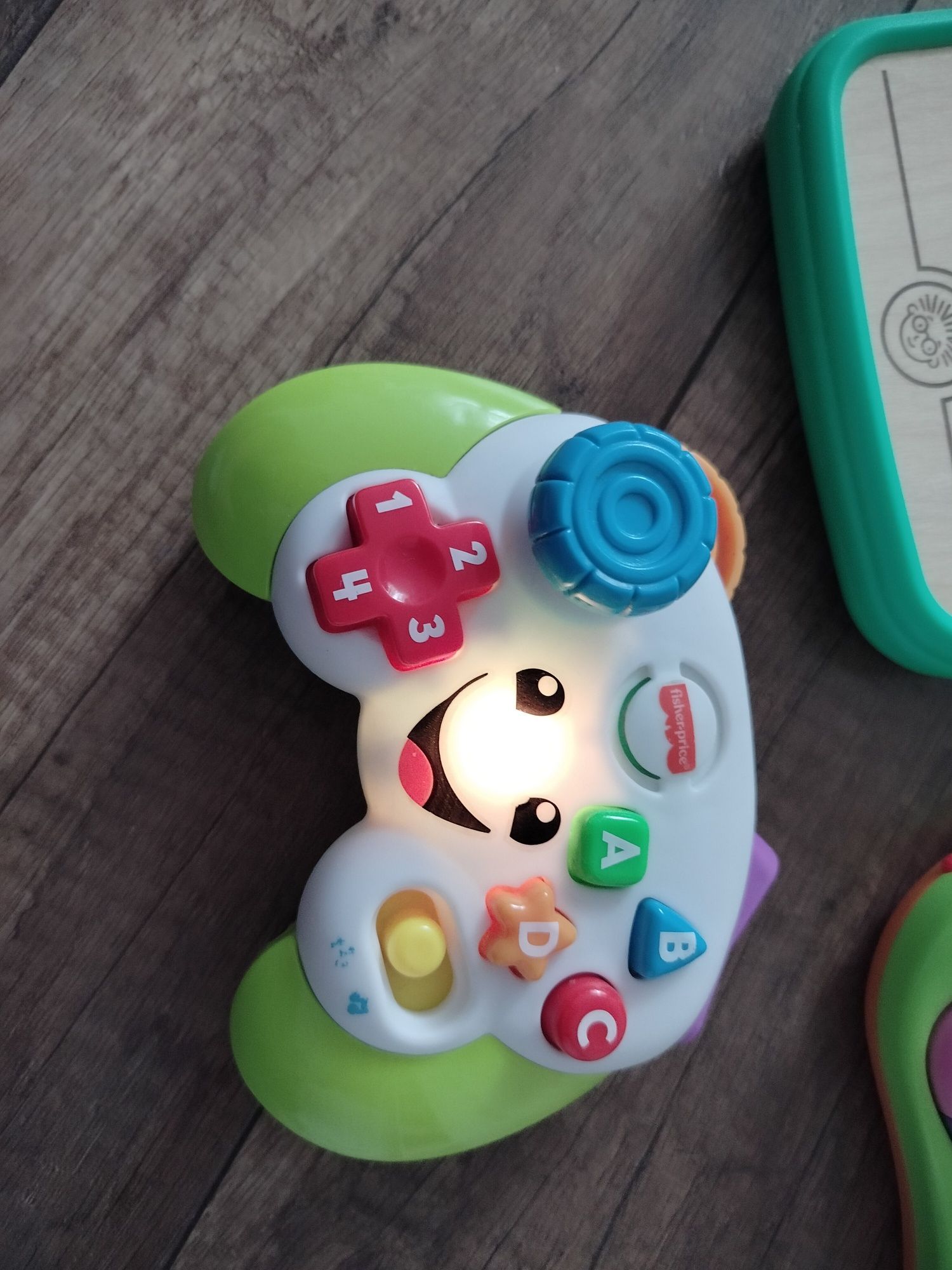 Interaktywna mini konsola fisher Price