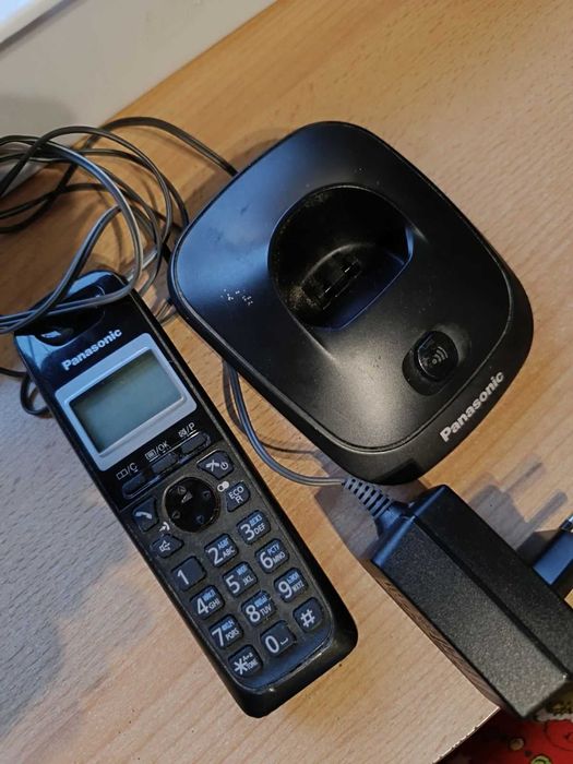 Телефон Panasonic KX-TG2511UA