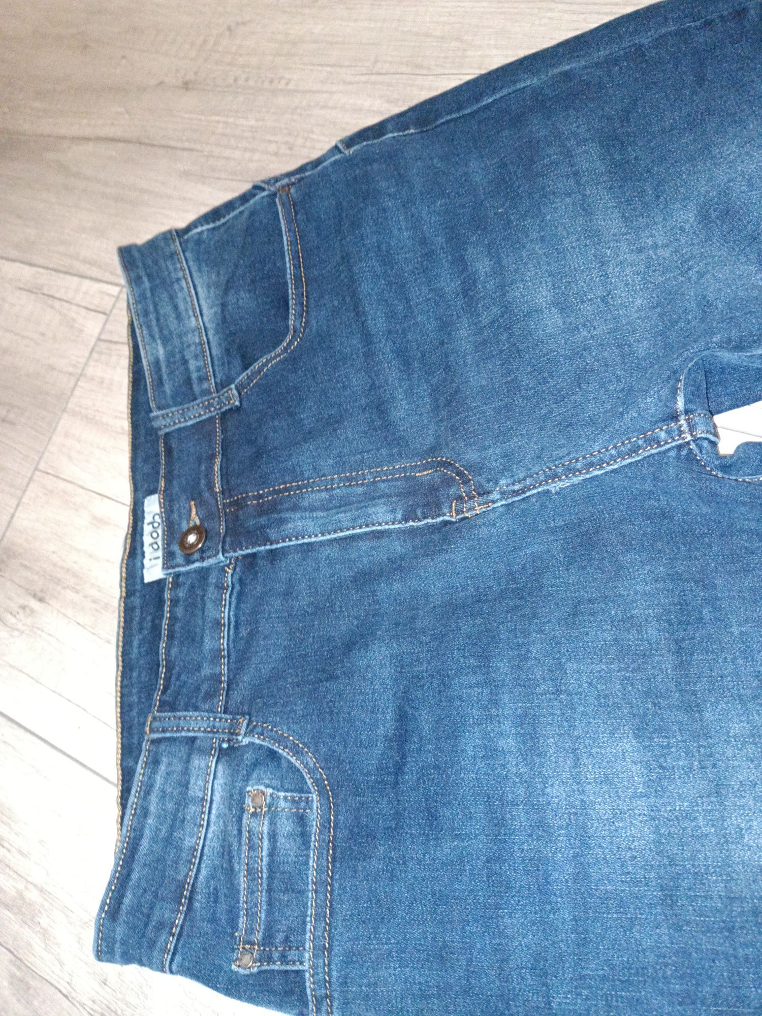 NOWE Spodnie jeans  rozmiar 46.