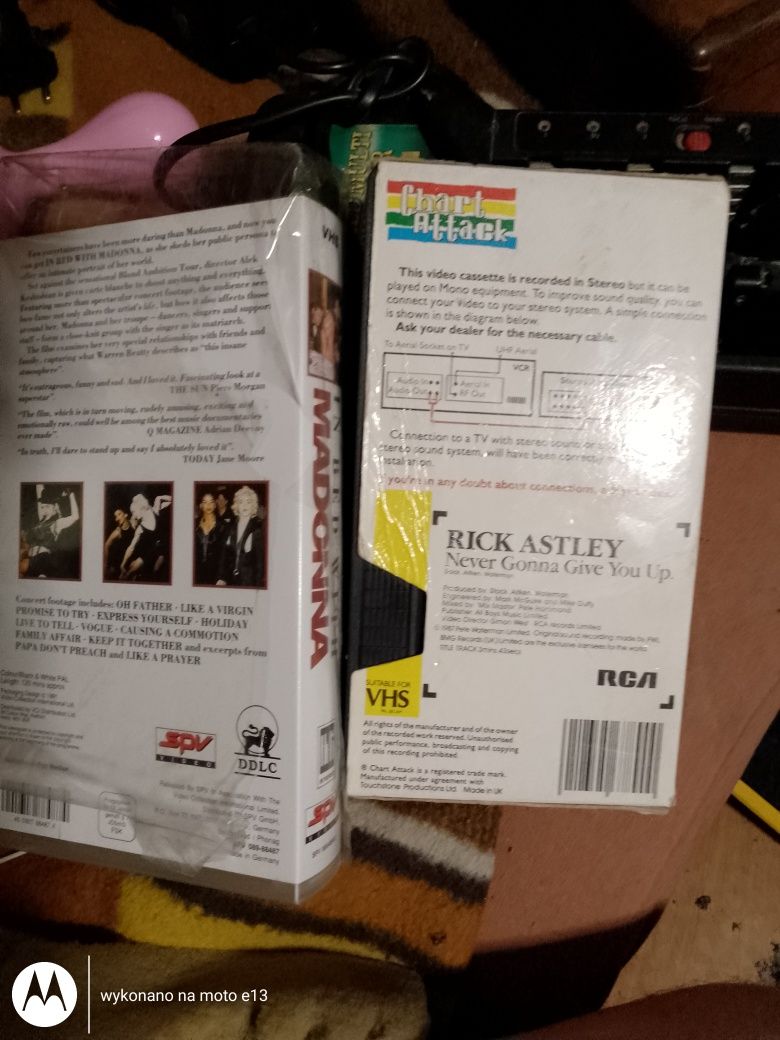 Orginalne kasety video VHS stereo muzyczne