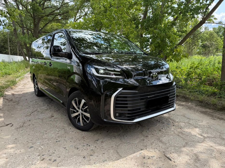 Cesja najmu Toyota Proace Kinto automat 9 osób
