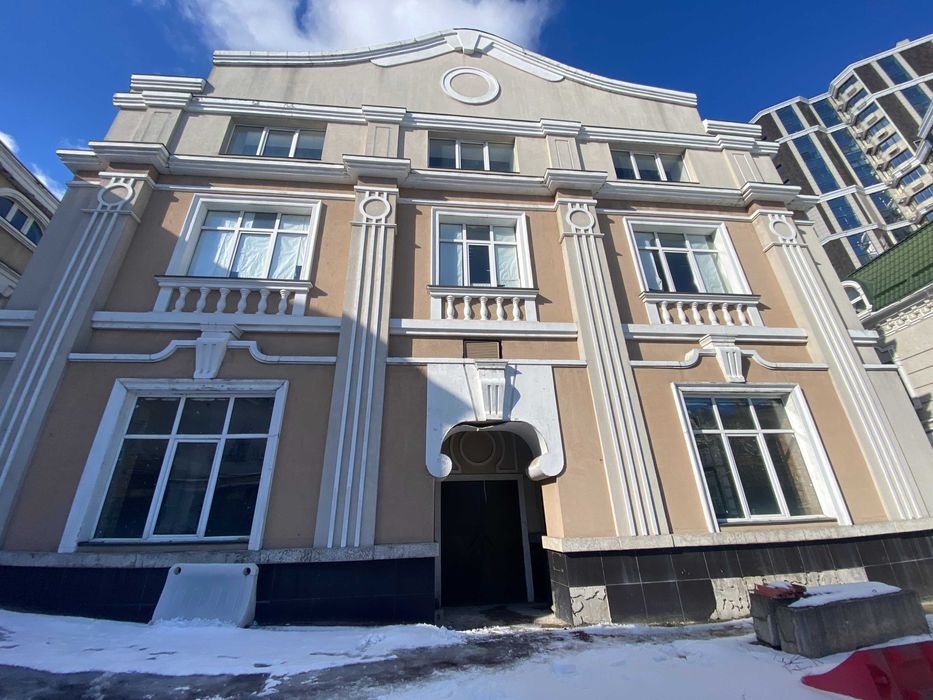 Оренда‼️ комерційне приміщення 3000 м2 Золотоустівська, 23 центр, без%