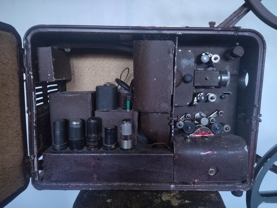 Projector 16mm Audio Visual Educator