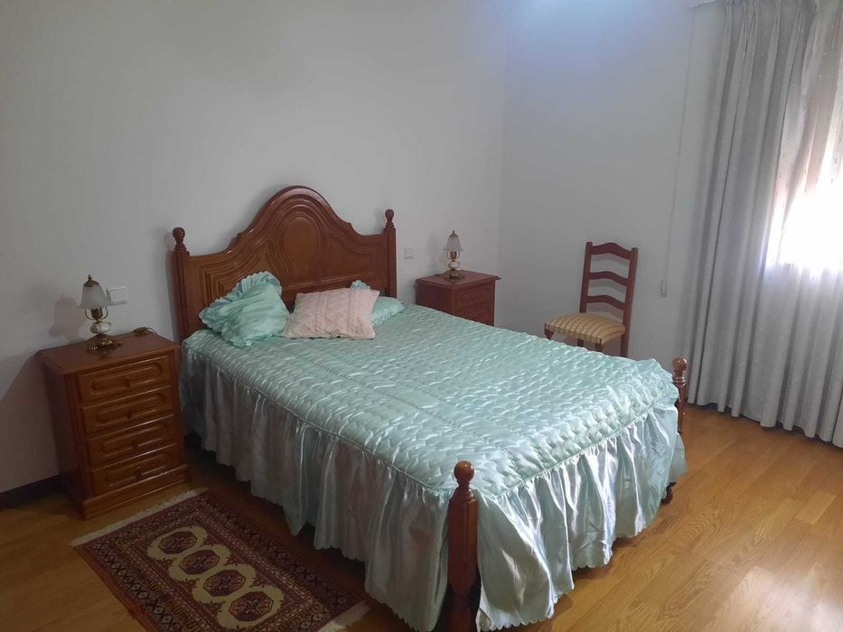 Quarto para arrendar no centro de Oliveira de Azeméis