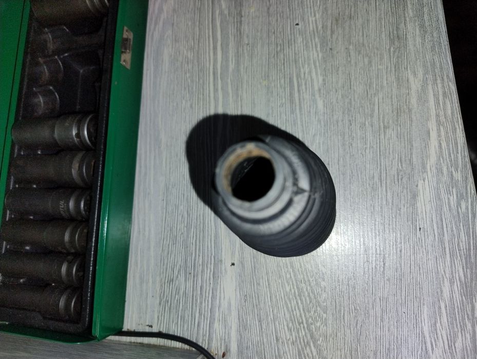 Пыльник рулевой рейки Тойота 150