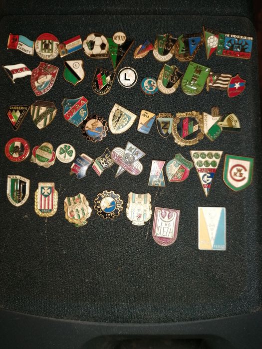 Odznaki, znaczki klubów sportowych stare