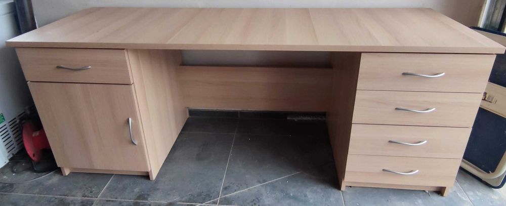 Biurko 69x200cm solidne