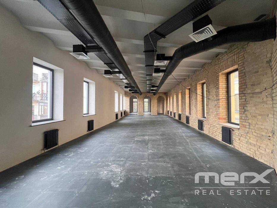 Офіс 779 кв.м + тераса біля метро Майдан Незалежності