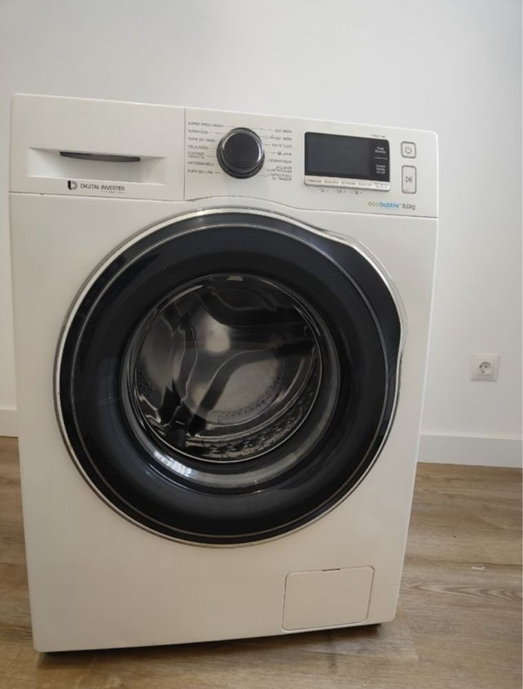 Продам пральну машину  Samsung WW80J6410CW