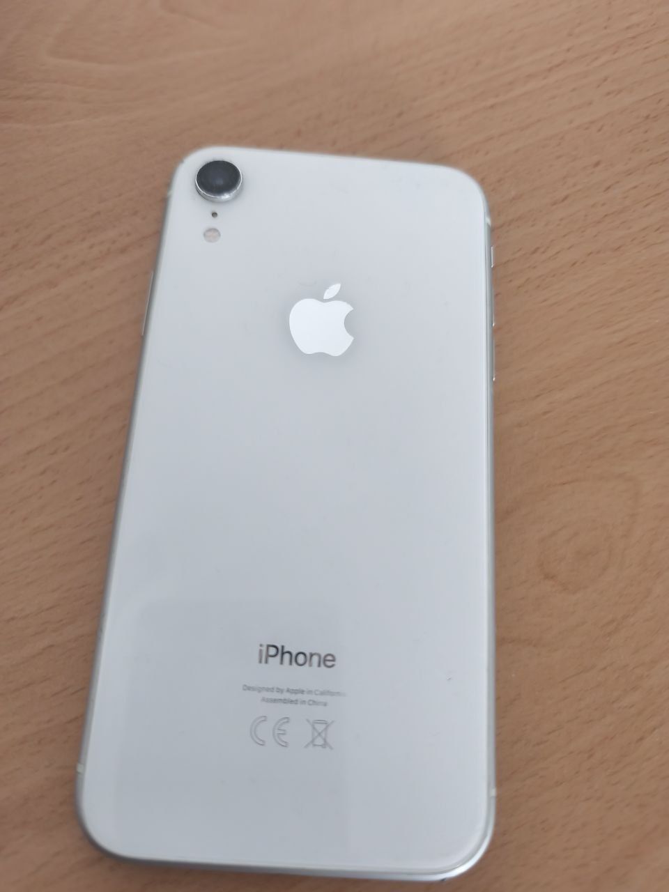 iPhone  Xr. В гарному стані