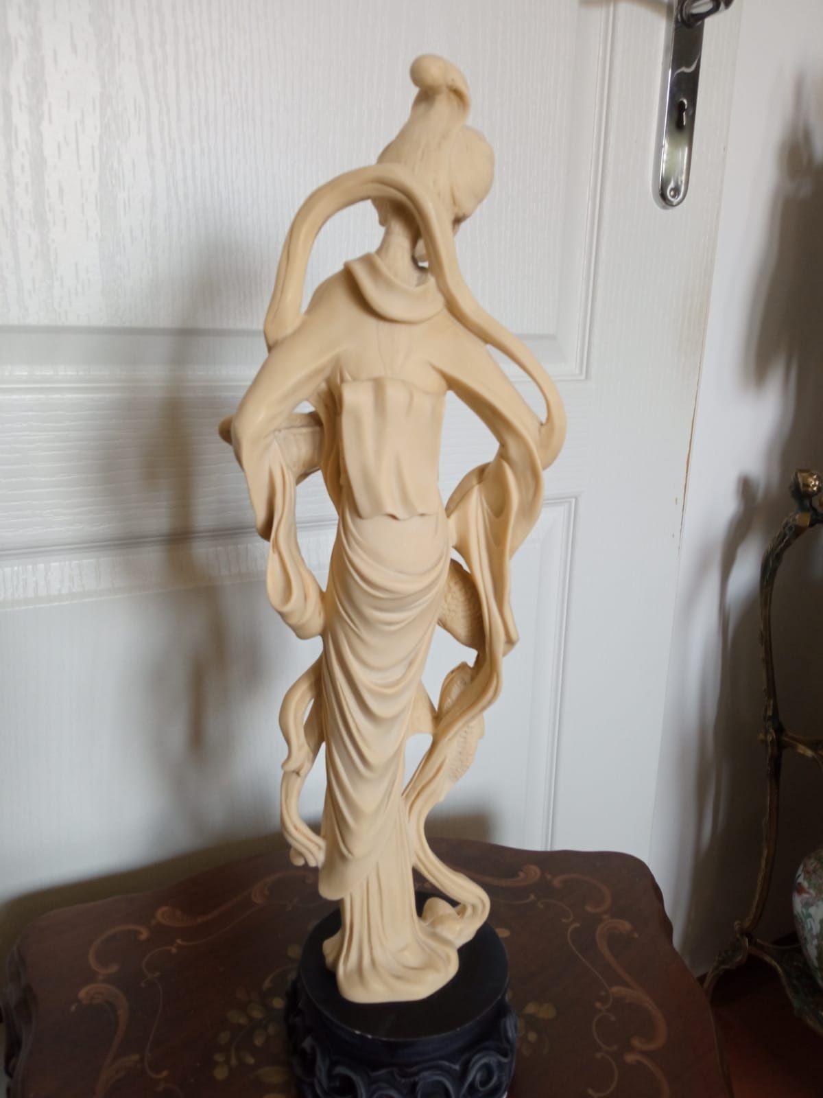 Chińska Figurka z alabastru 51 cm