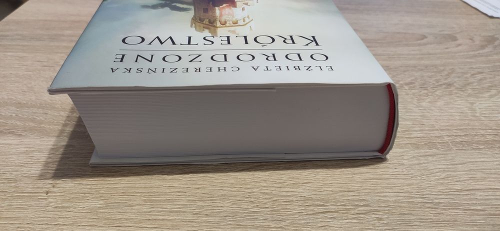 Odrodzone królestwo Elżbieta Cherezińska