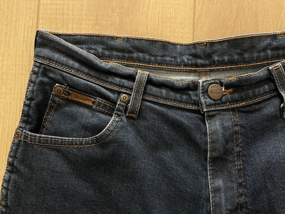 Чоловічі джинси wrangler W33 L30