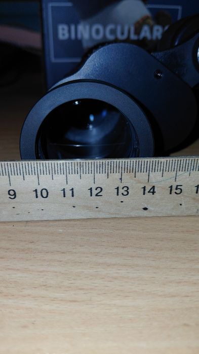 Бінокль          .