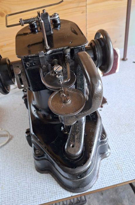 Maszyna kuśnierska, napęd elektryczny. Transport do 100 km.