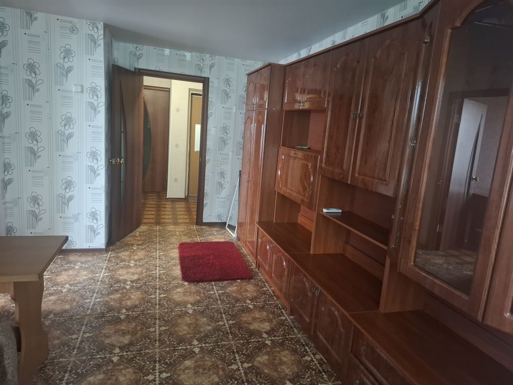 Сдам 3х ком.квартиру в р-не 6й школы.
