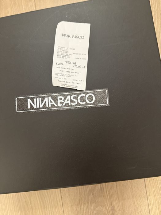 Piękne lakierowane kowbojki Nina Basco r39