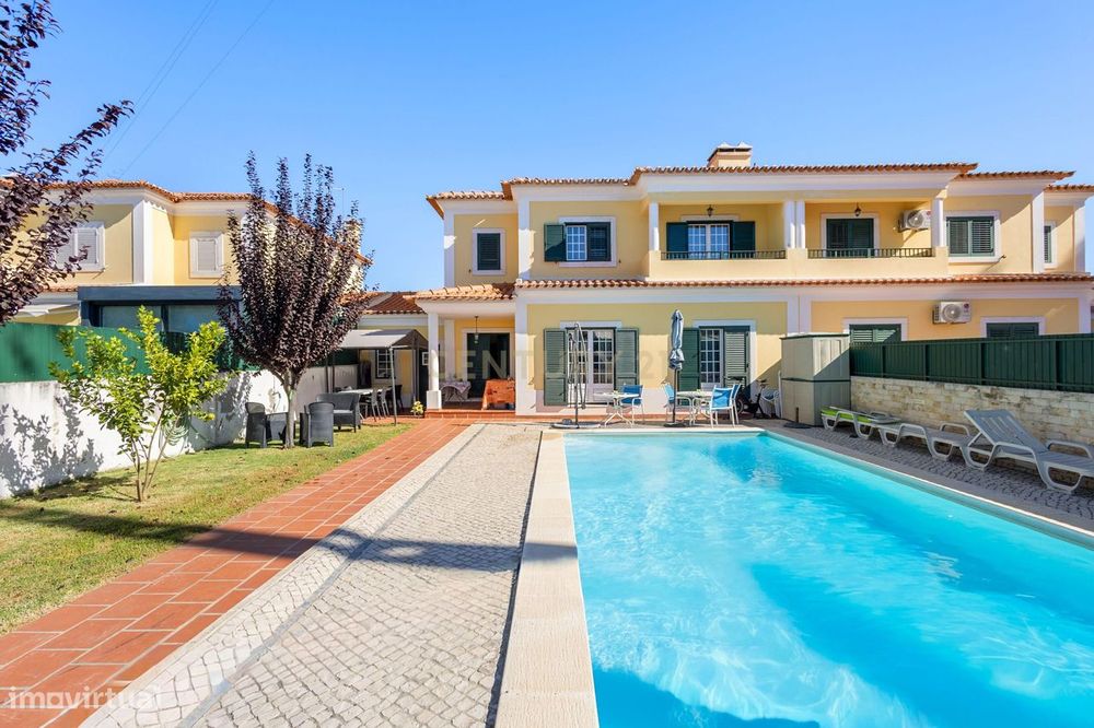 Moradia T4 com Piscina - Cartaxo