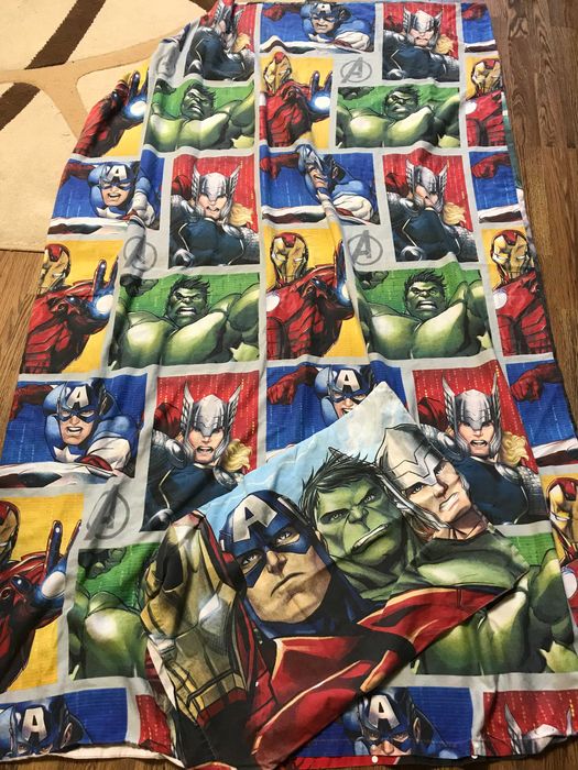комплект(пододеяльник+наволочка) avengers для мальчика