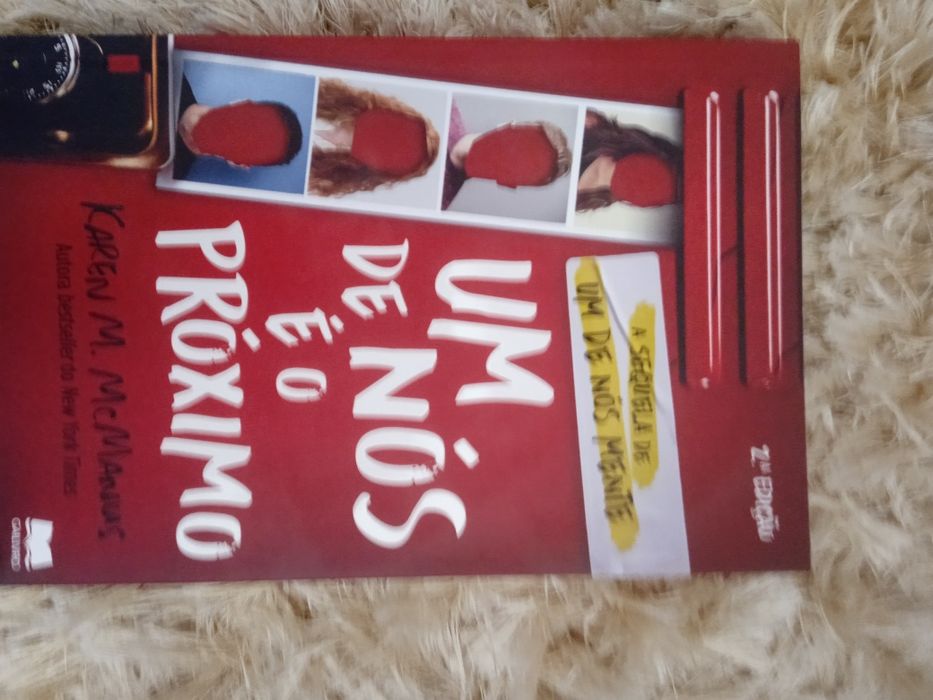 Livro "Um de nós é o próximo"