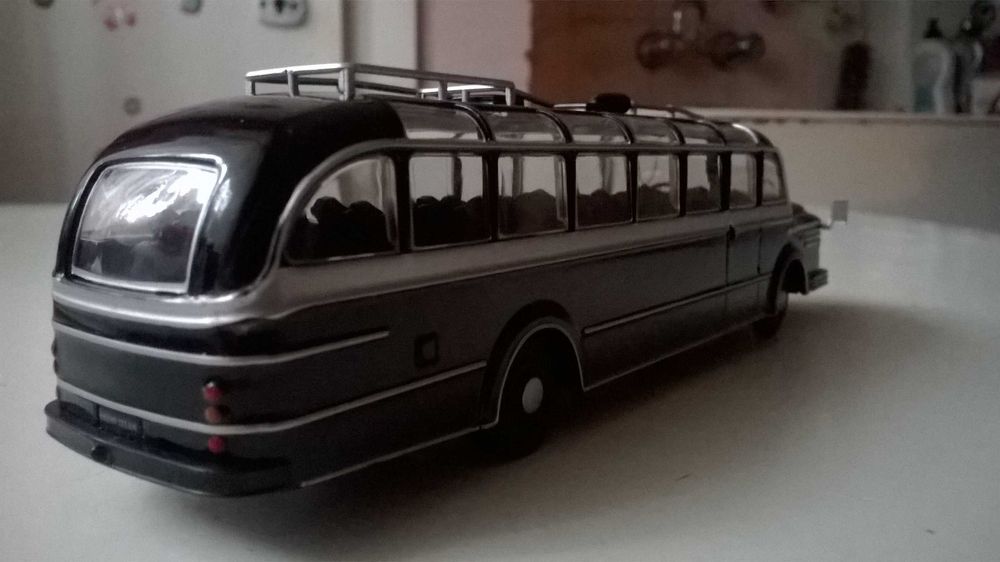 KRUPP Hubertia Titan 080; model autobusu; skala 1:72; seria DeAgostini