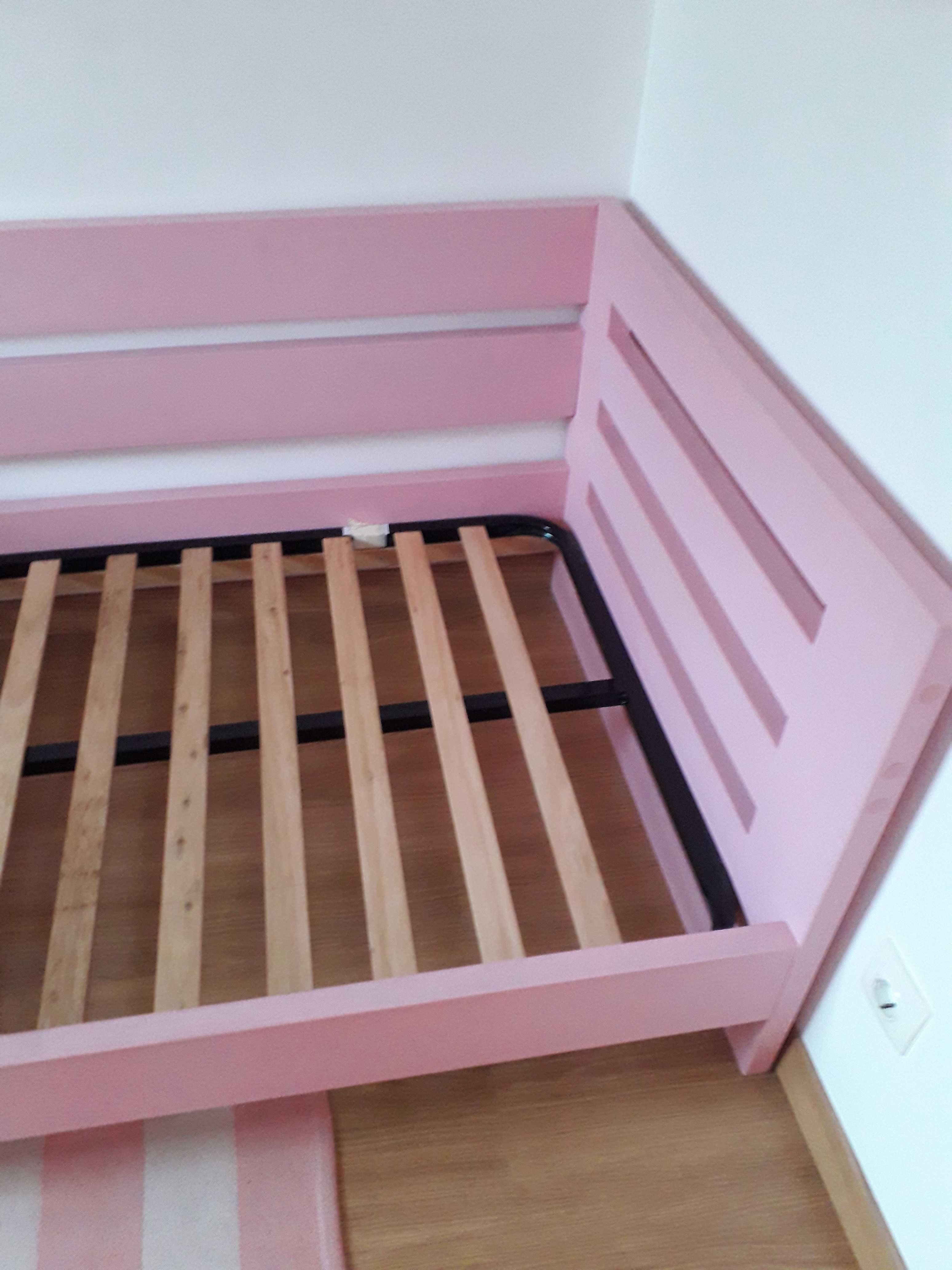 Cama menina madeira cor de rosa