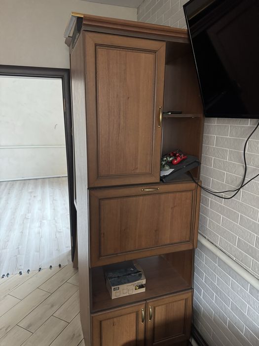 Прода стінку з чотирьх елементів