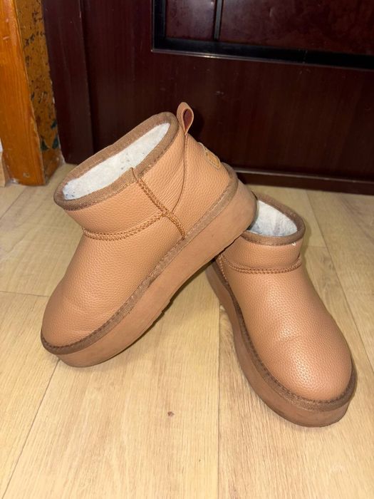 Уггі натуральна кожа 36р