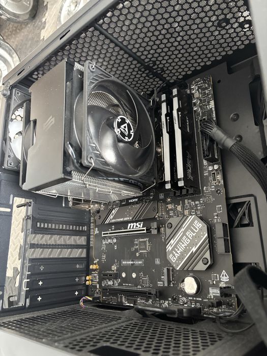7500F + B650 gaming plus wifi