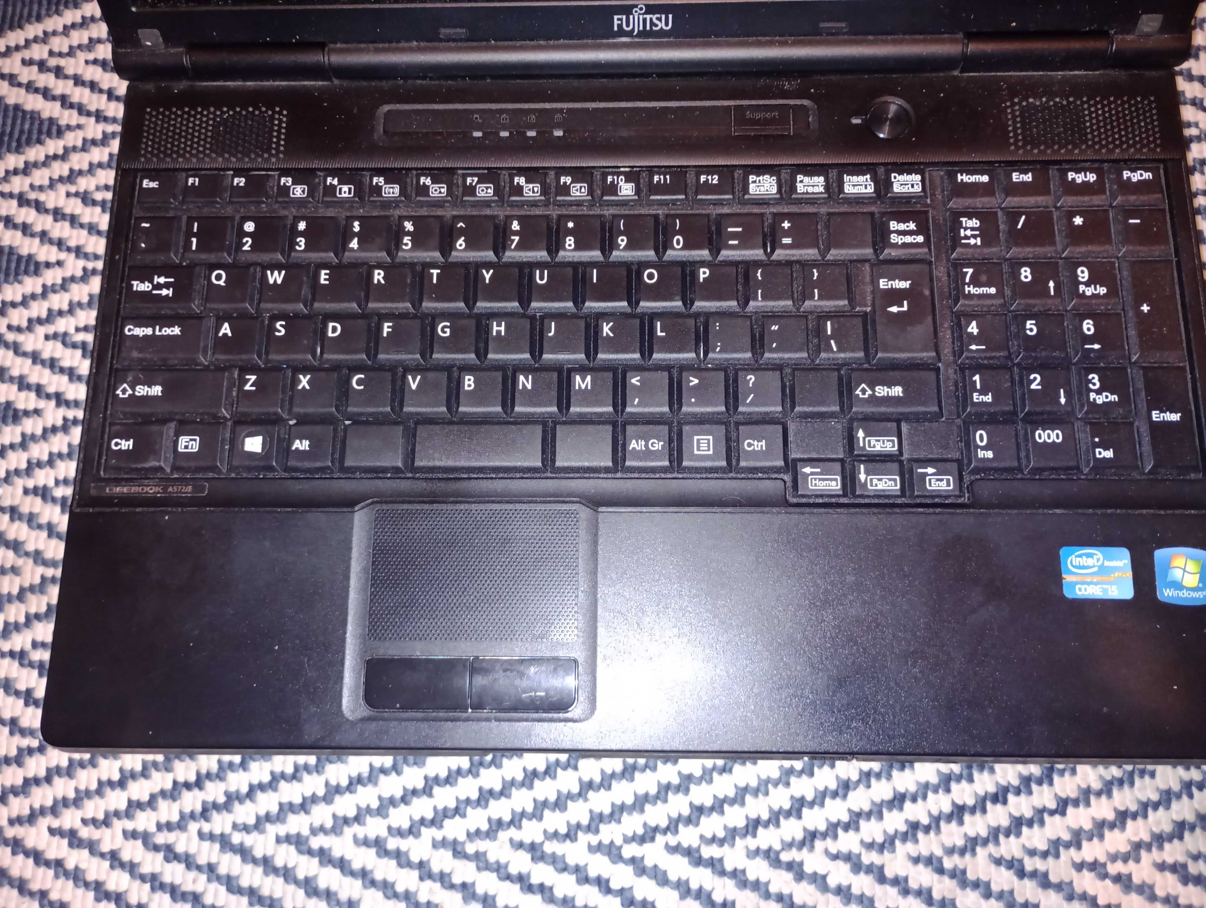 Używany/Na części/do odnowienia Laptop Fujitsu Lifebook A572/E