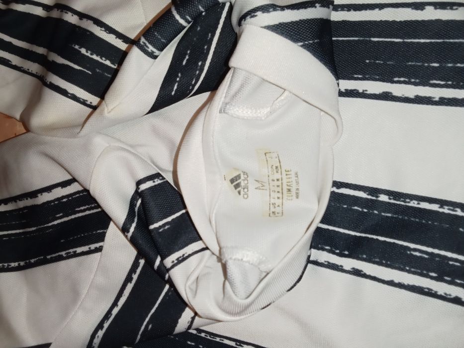 Футболка доросла Ювентус. Розмір М