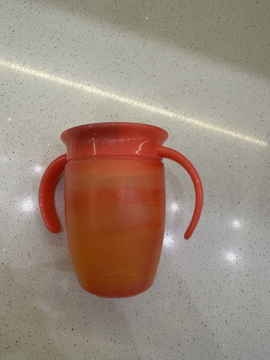 Munchkin Miracle чашка непроливайка