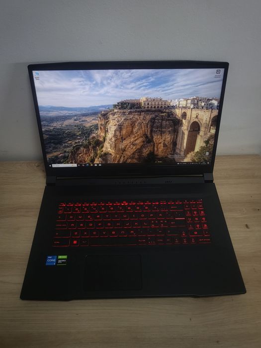MSI GF76 Katana 17.3 144Hz / i5 11400h / gtx 1650 4Gb / 16Gb / 512Gb