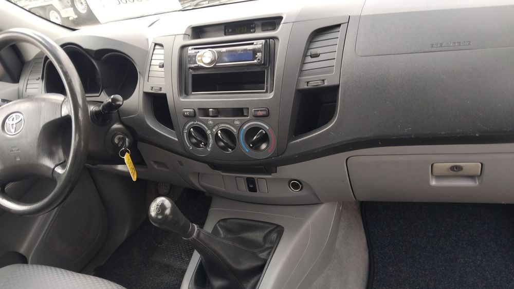 Toyota Hilux Extracab 2.5 D4-D 2WD 2009,120 CV AC