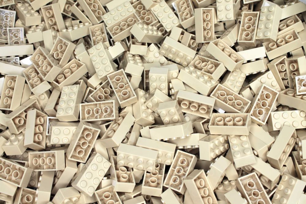 LEGO 1 kg Cegły 450 szt. Beżowe Tan 2x4 ( 3001 ) NOWE