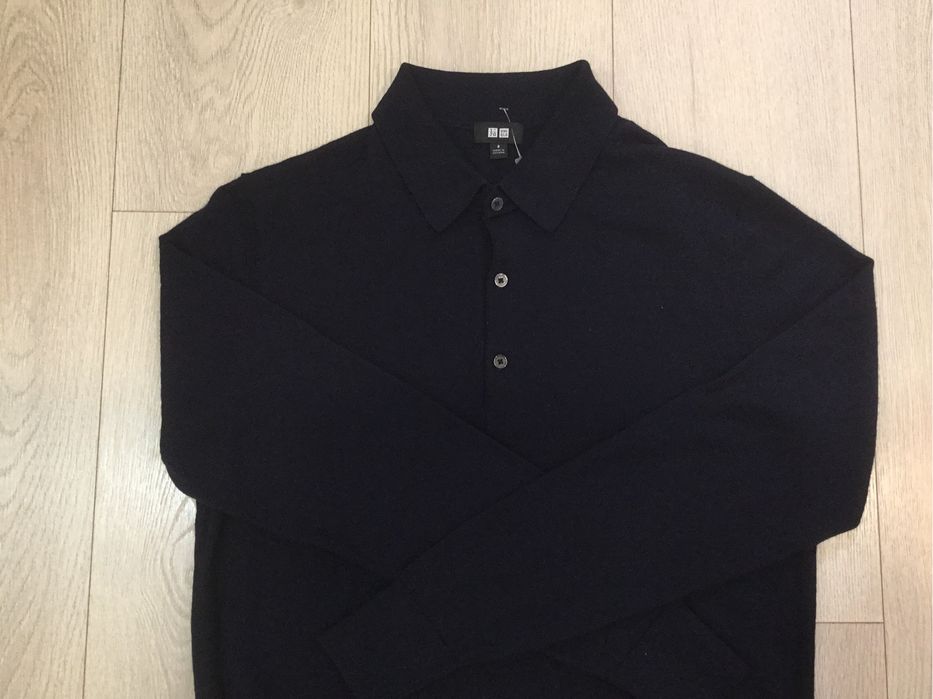 Продам поло з довгим рукавом UniQlo розмір S стан як нова