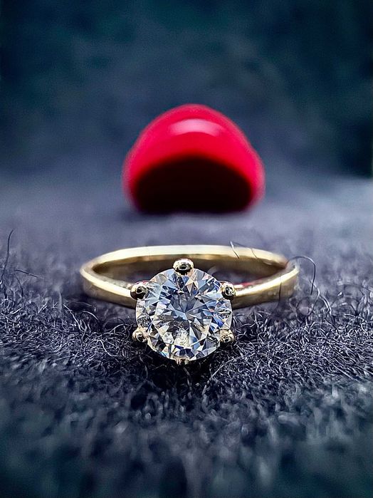 Złoty pierścionek zaręczynowy diament 12 D 0.5 ct Certyfikat GIA IGI