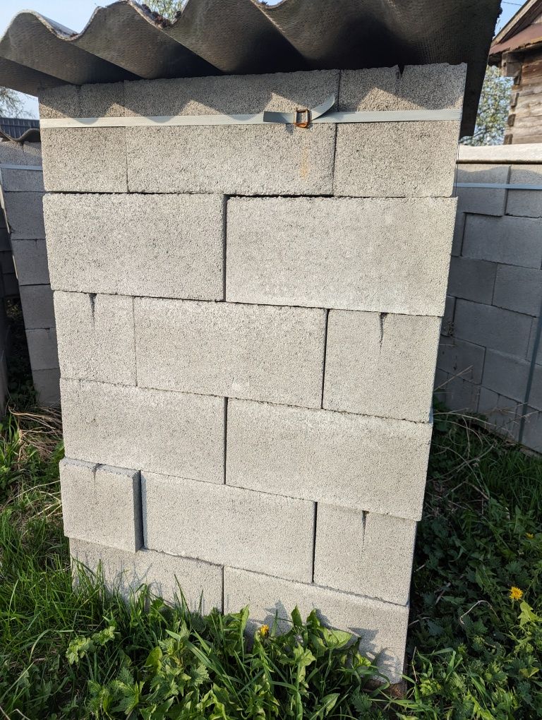 Продам блоки з відсіру (бетонні), розміри 20x20x40