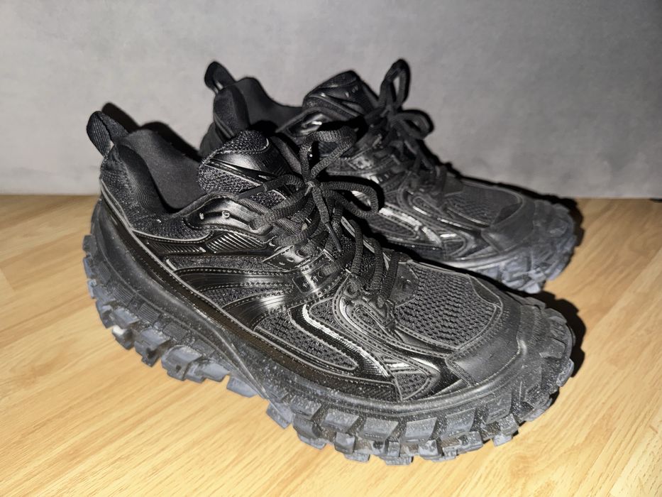 Balenciaga defender 45 46
