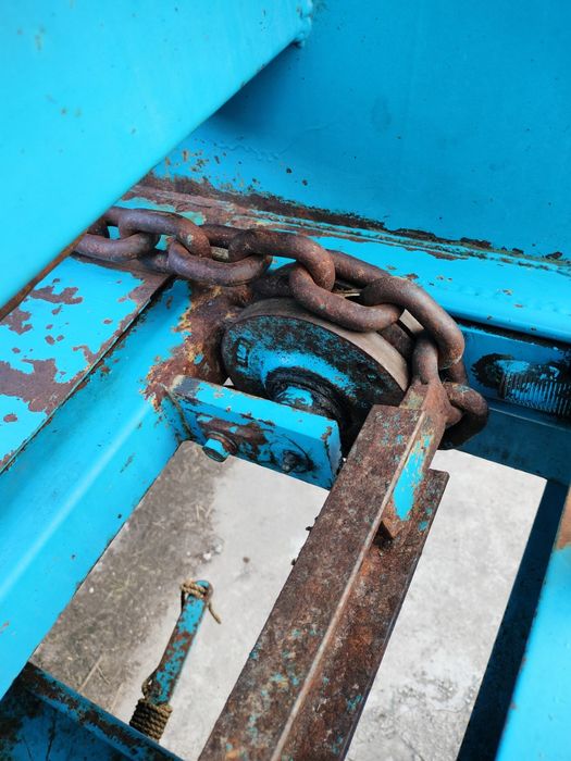 Rozrzutnik 8 10t Super stan od rolnika