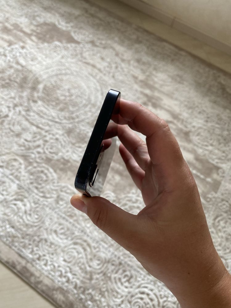 iPhone 12  Network 64 гб