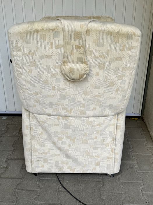 Hukla fotel geriatryczny z pionizacją na pilota rozkładany elektryczny