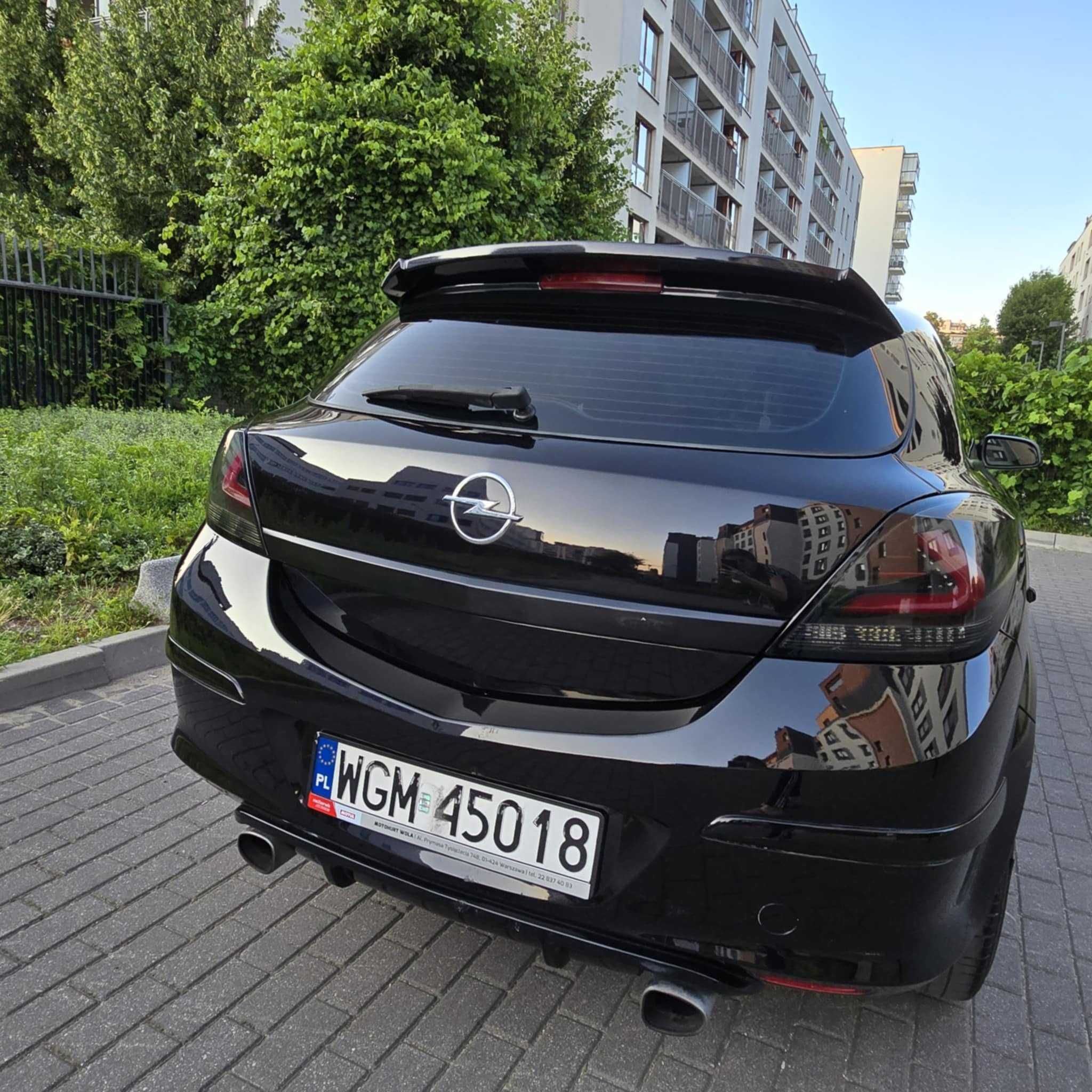 Opel astra h gtc