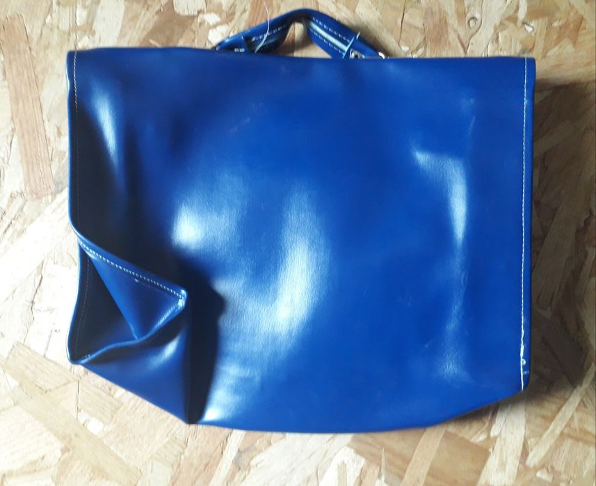 Pasta escolar Heidi e Pedro