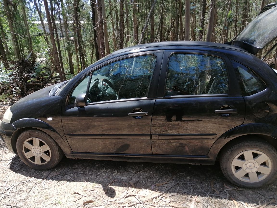Citroën C3 1.1 SX ano 2003, Veículo em bom estado de conservação!!