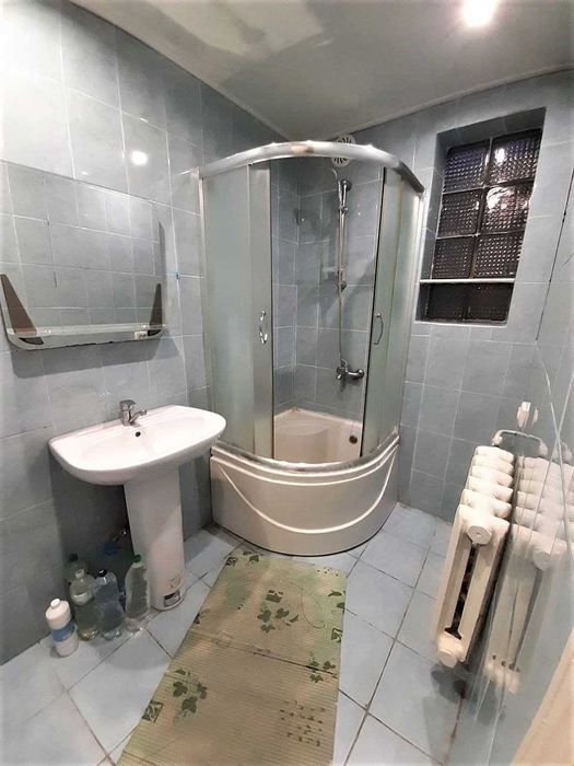 Пр.Науки, дом, двор с местом для авто, 8500 грн