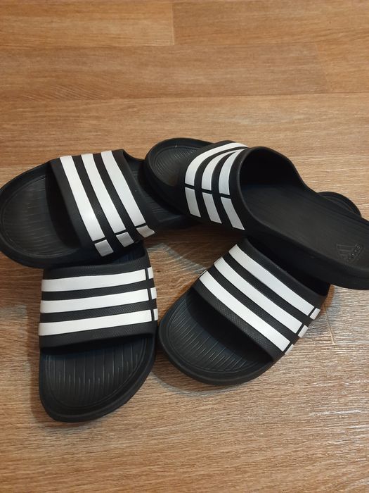 Мужские тапочки сланцы шлепанцы Adidas Duramo р.42 оригинал
