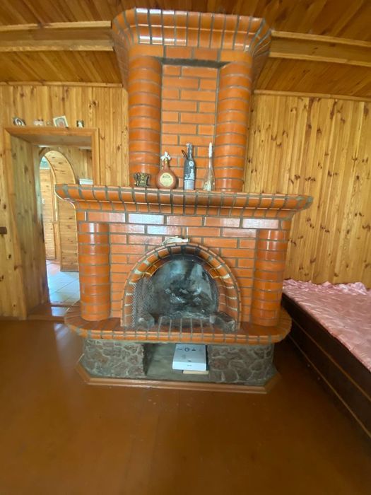 Чудовий дачний будинок.