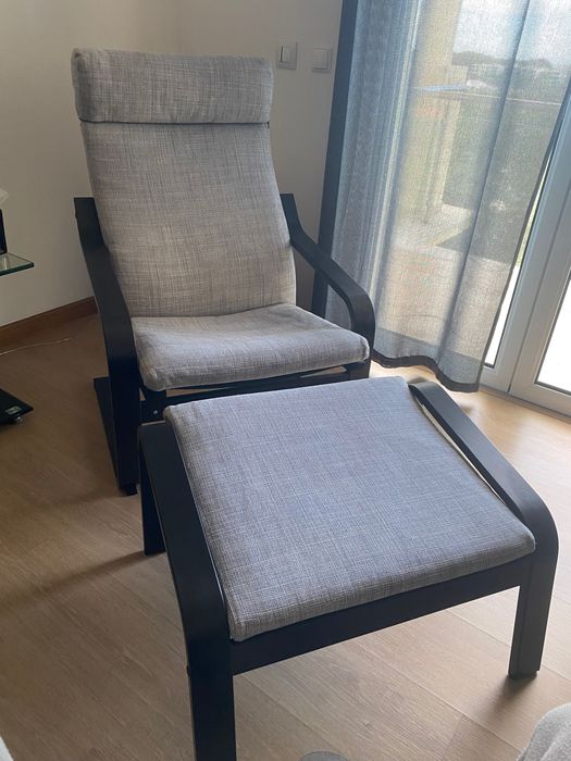 IKEA Poäng Poltrona e repousa-pes
