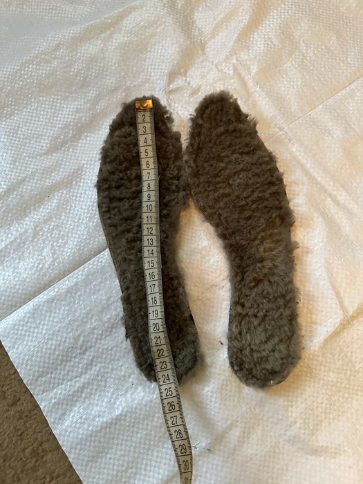 Шкіряні , зимові сапоги.